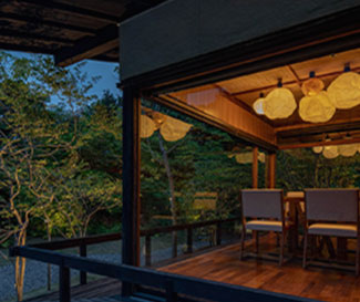 写真:レストラン寿泉 内観